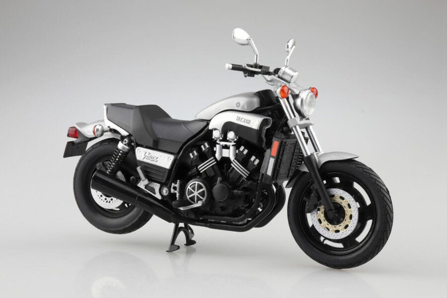 1:12 Scale Aoshima Yamaha Vmax (Silver) Diecast Model - Image 2