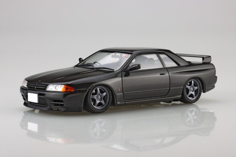 1:24 Scale Fujimi Initial-D Takeshi Nakazato Skyline GT-R V Spec II (BNR32) Model Kit - Image 2