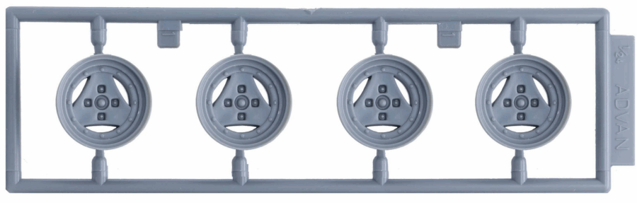 1:24 Scale Fujimi Advan A3A 15inch Wheels & Tyres Set - Image 2