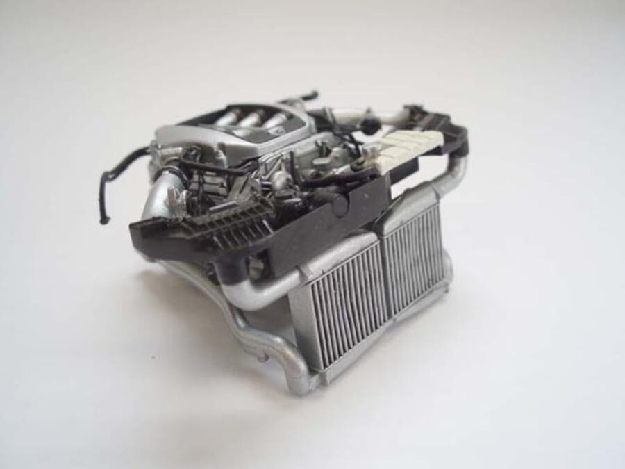 1:24 Scale Fujimi Nissan GTR R35 w/Engine Model Kit - Image 3