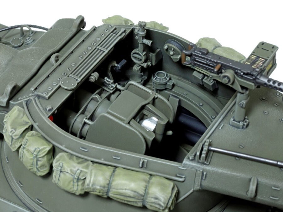 1:35 Scale Tamiya U.S. Tank Destroyer M36 Model Kit - Image 9