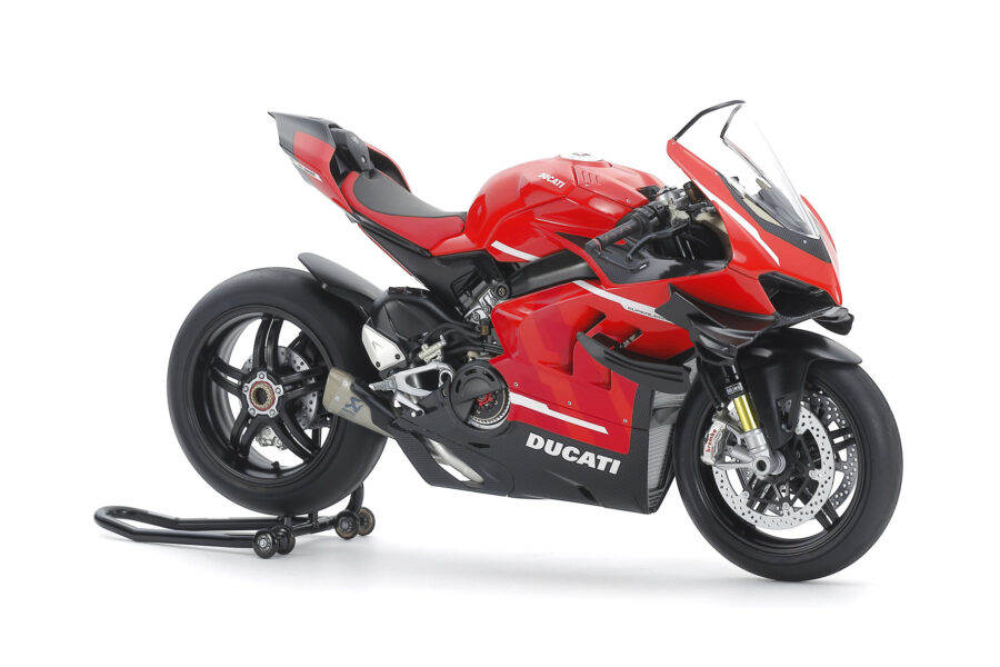 1:12 Scale Tamiya Ducati Superleggera V4 with Racing Parts Model Kit - Image 2