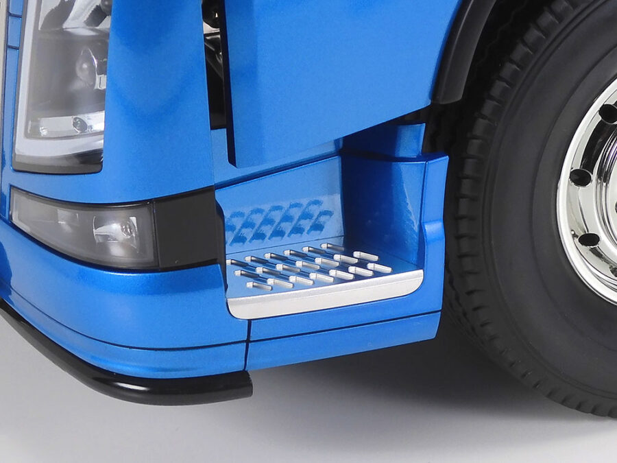 1:14 Scale Tamiya Volvo FH16 XL 750 4x2 Radio Control Kit - Image 10
