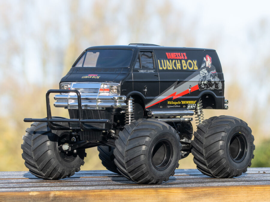 1:10 Scale Tamiya Off-Road Car Lunch Box Black Edition Radio Control Kit - Image 2
