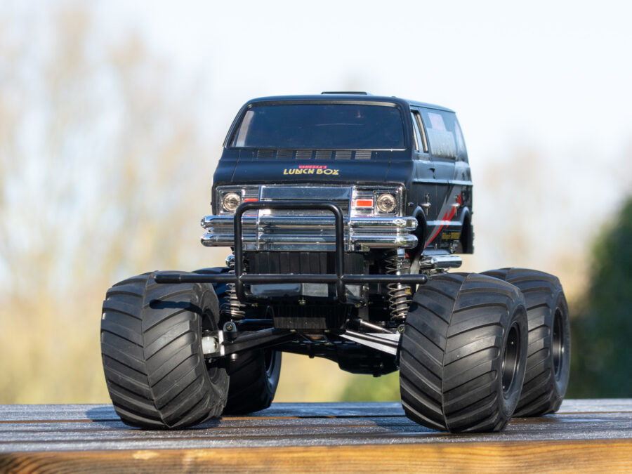 1:10 Scale Tamiya Off-Road Car Lunch Box Black Edition Radio Control Kit - Image 3