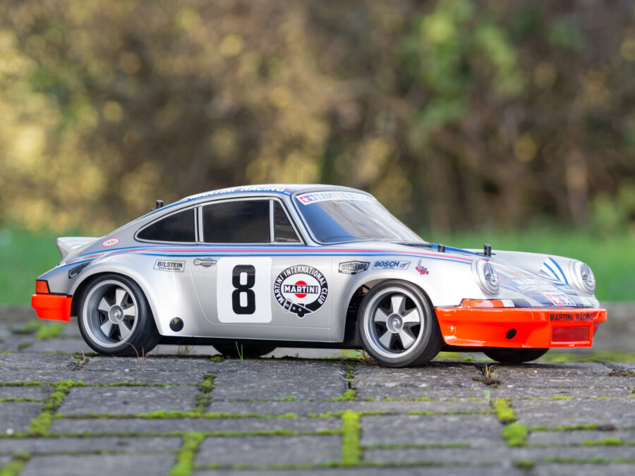 1:10 Scale Tamiya Porsche 911 Carrera RSR Martini (TT-02) Radio Control Kit - Image 2