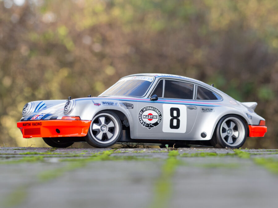 1:10 Scale Tamiya Porsche 911 Carrera RSR Martini (TT-02) Radio Control Kit - Image 3