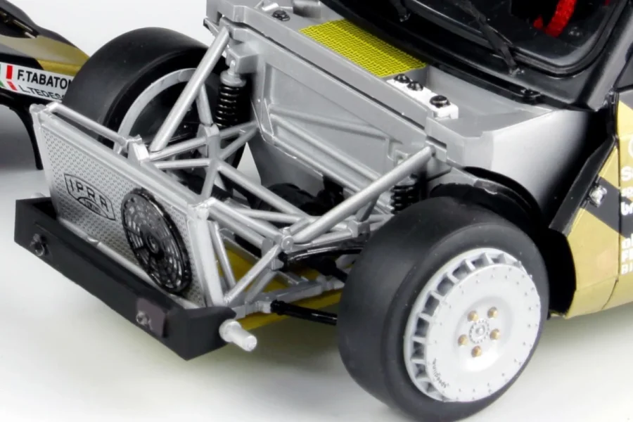 1:24 Scale Beemax Lancia Delta S4 Catalunya Rally 1986 Model Kit - Image 7
