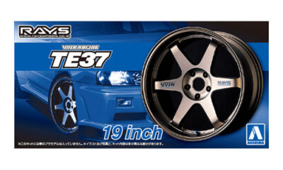 1:24 Scale Aoshima Rays Volk Racing TE37  19 inch Wheels & Tyres Set