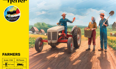 1:24 Scale Heller STARTER KIT - Farmer Figures Model kit