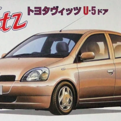 1:24 Scale Fujimi Toyota Vitz 5 Door Type U Model Kit