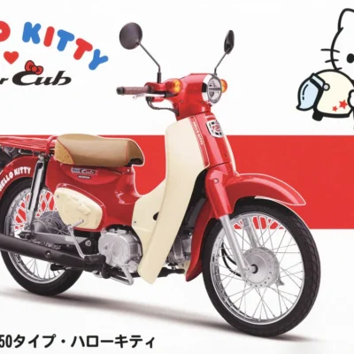 1:12 scale Fujimi Hello Kitty Honda Super Cub Limited Edition Model Kit