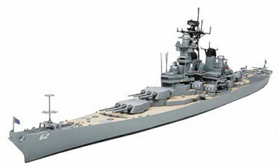 1:700 Scale Tamiya US Navy Battleship New Jersey Model Kit