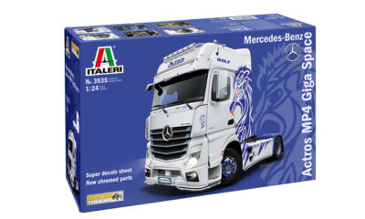 1:24 Scale Italeri Mercedes Benz Mp4 Actros Giga Model Kit