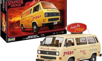 1:25 Scale Revell Stranger Things Arygles Volkswagen Type 3 Surfer Boy Pizza Van Model Kit