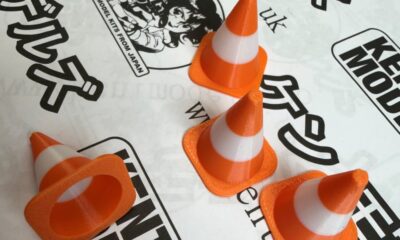 1:20 Scale Diorama Road Cones