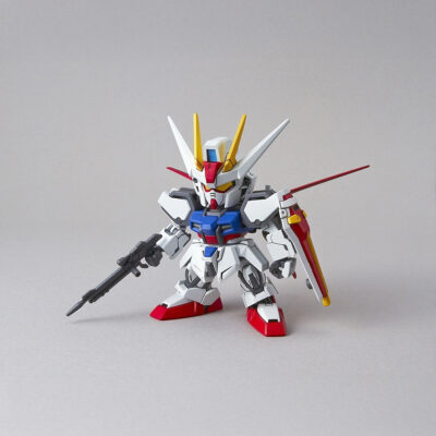 Bandai SD Gundam Ex-Standard Aile Strike Gundam Model Kit
